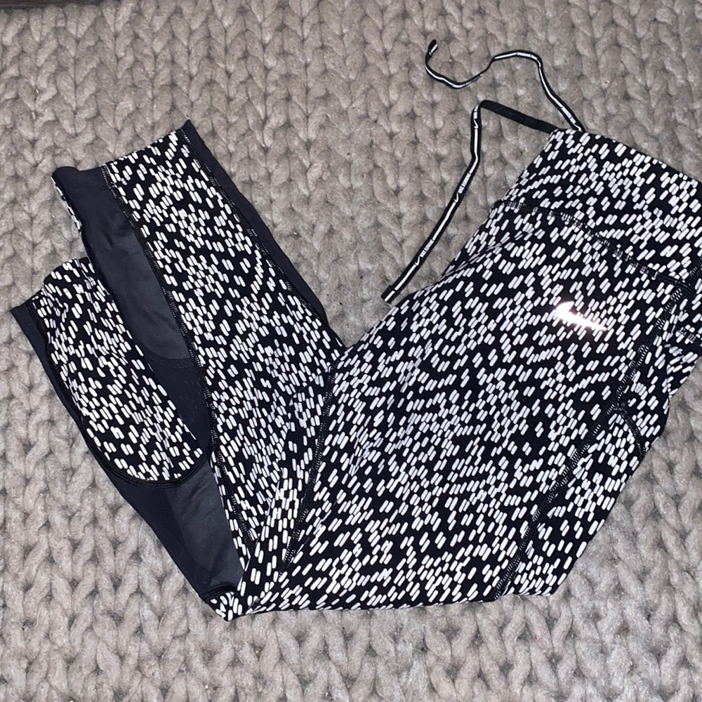Nike workout leggings